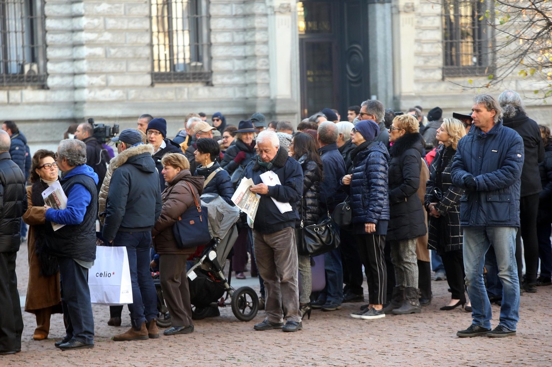 Umberto Veronesi, l’ultimo omaggio di Milano – FOTO