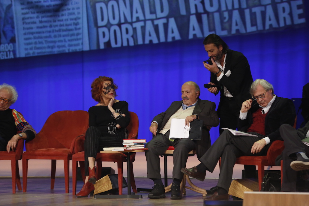 Maurizio Costanzo Show: Ivana Trump commenta l’elezione dell’ex marito