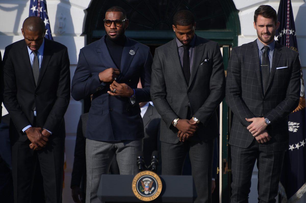 Galleria foto 'LeBron James e i Cavs in visita da Obama' - foto 3