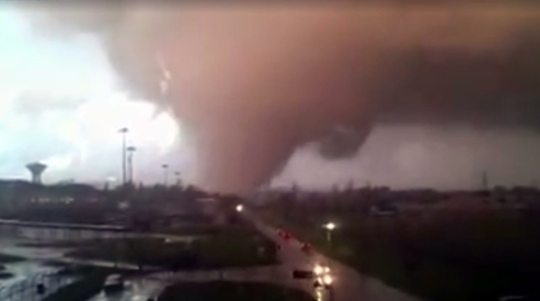 Maltempo, l’allerta si sposta al Sud – Foto e Video