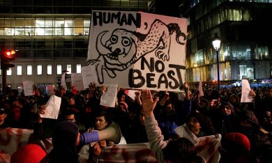 Parigi, 3 mila migranti accampati in città