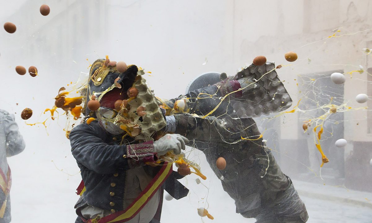 Galleria foto 'Spagna, la “battaglia degli infarinati”' - foto 4