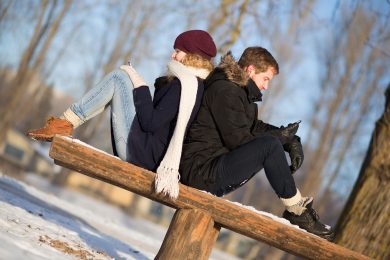 Amore, coppie felici senza social network