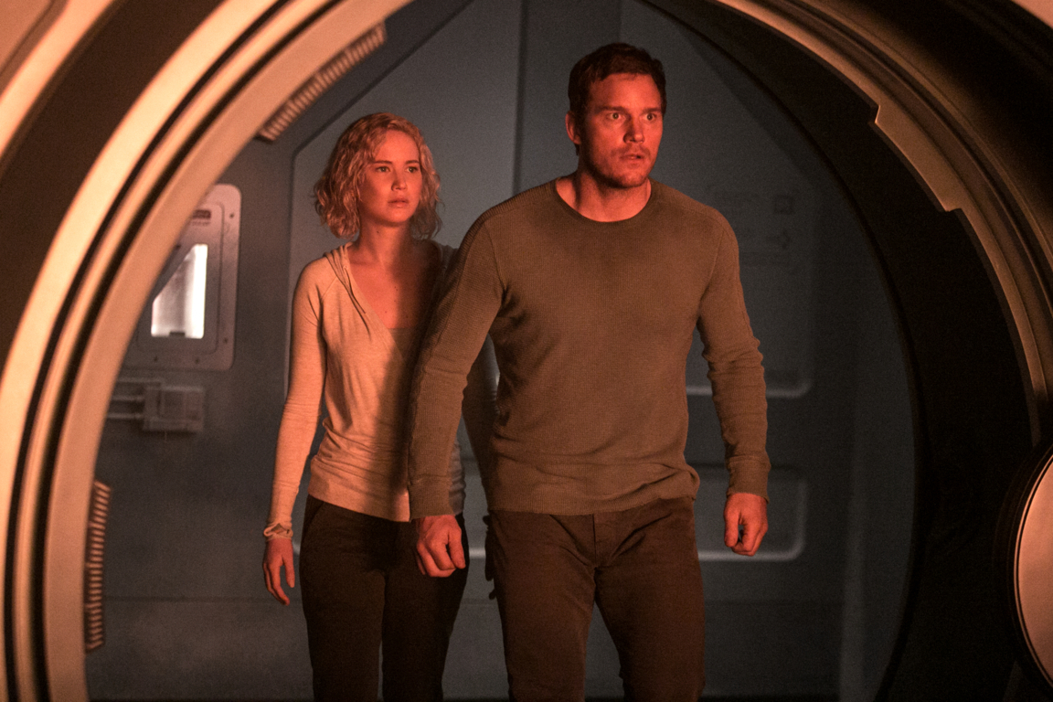 Passengers, la solitudine degli amanti siderali – La recensione