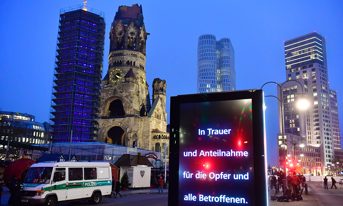 Chi era Anis Amri, l’attentatore di Berlino ucciso a Milano – FOTO e VIDEO Chi era Anis Amri, l’attentatore di Berlino ucciso a Milano – FOTO e VIDEO