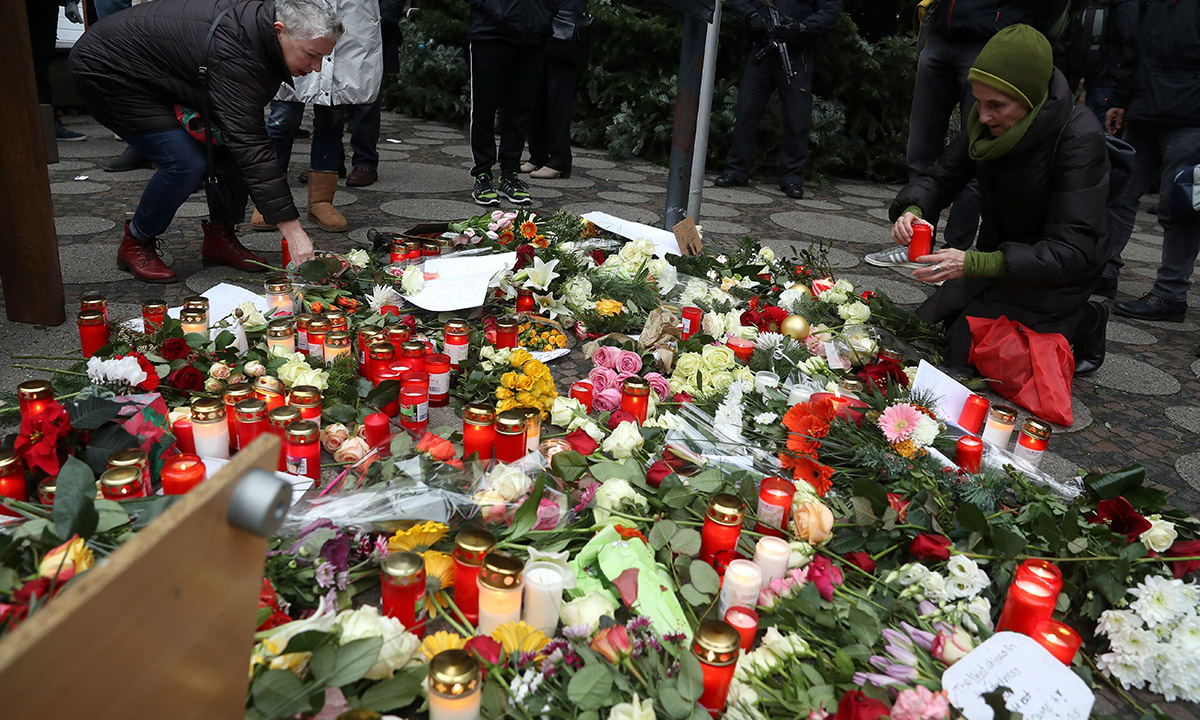 Chi era Anis Amri, l’attentatore di Berlino ucciso a Milano – FOTO e VIDEO Chi era Anis Amri, l’attentatore di Berlino ucciso a Milano – FOTO e VIDEO