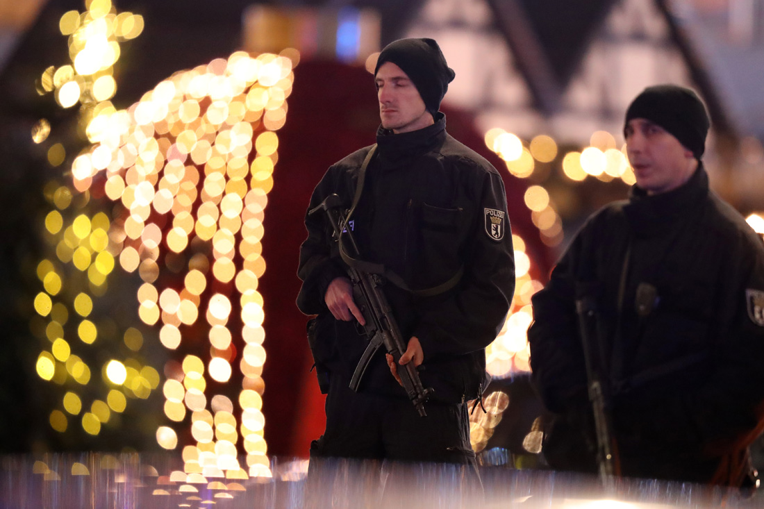 Chi era Anis Amri, l’attentatore di Berlino ucciso a Milano – FOTO e VIDEO Chi era Anis Amri, l’attentatore di Berlino ucciso a Milano – FOTO e VIDEO