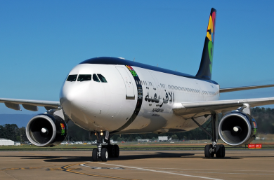 Si arrendono i dirottatori dell’aereo libico a Malta