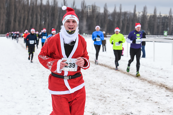 I Babbo Natale di corsa nel mondo I Babbo Natale di corsa nel mondo