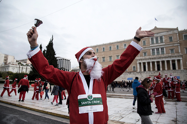 I Babbo Natale di corsa nel mondo I Babbo Natale di corsa nel mondo