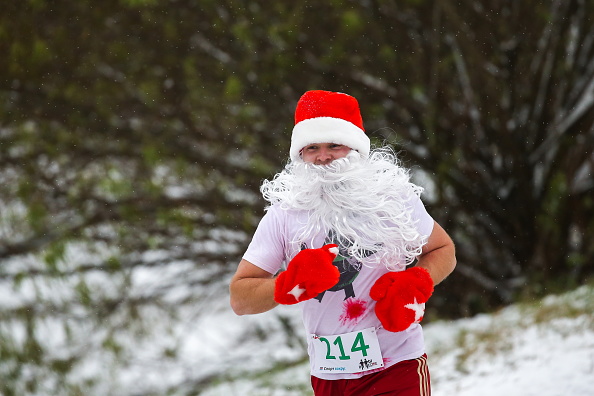 I Babbo Natale di corsa nel mondo I Babbo Natale di corsa nel mondo