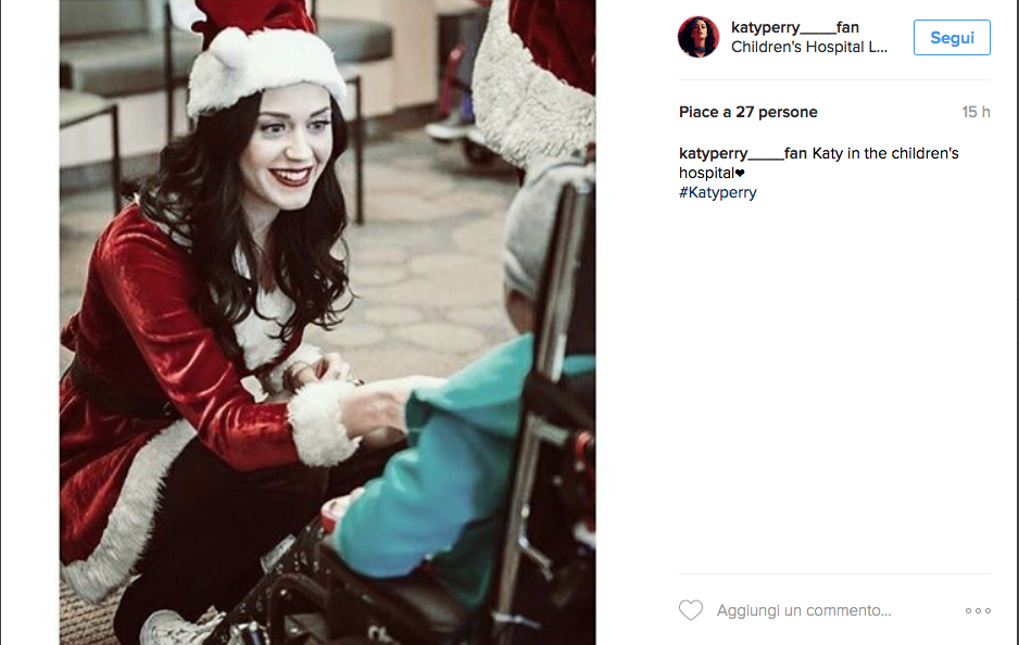 Orlando Bloom e Katy Perry in versione Babbo Natale per i bimbi malati Orlando Bloom e Katy Perry in versione Babbo Natale per i bimbi malati