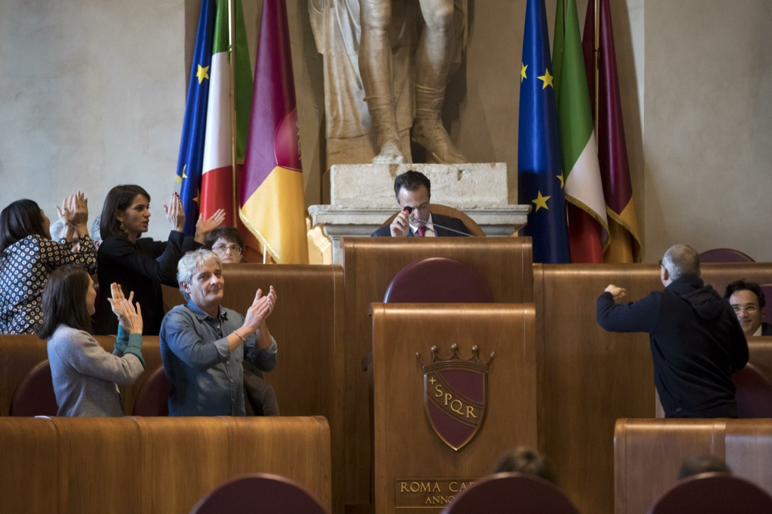 Chi è Raffaele Marra, il braccio destro di Virginia Raggi arrestato oggi Chi è Raffaele Marra, il braccio destro di Virginia Raggi arrestato oggi