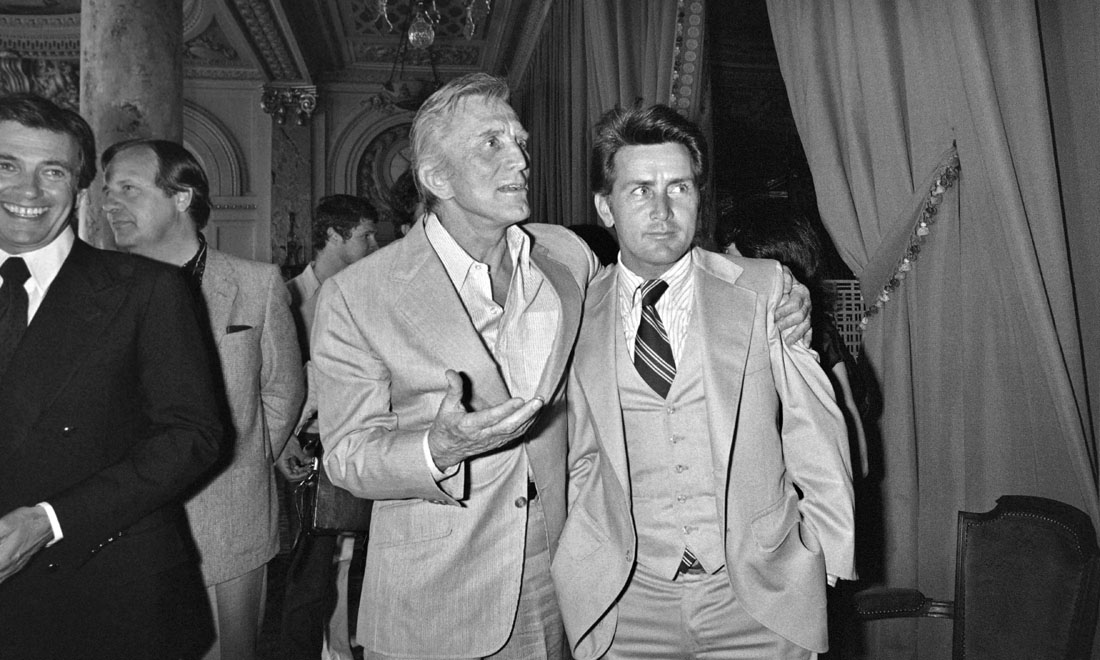 Kirk Douglas, compie 100 anni lo Spartacus icona di Hollywood – Foto Kirk Douglas, compie 100 anni lo Spartacus icona di Hollywood – Foto