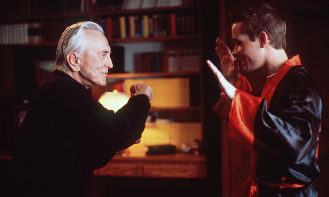 Kirk Douglas, compie 100 anni lo Spartacus icona di Hollywood – Foto Kirk Douglas, compie 100 anni lo Spartacus icona di Hollywood – Foto