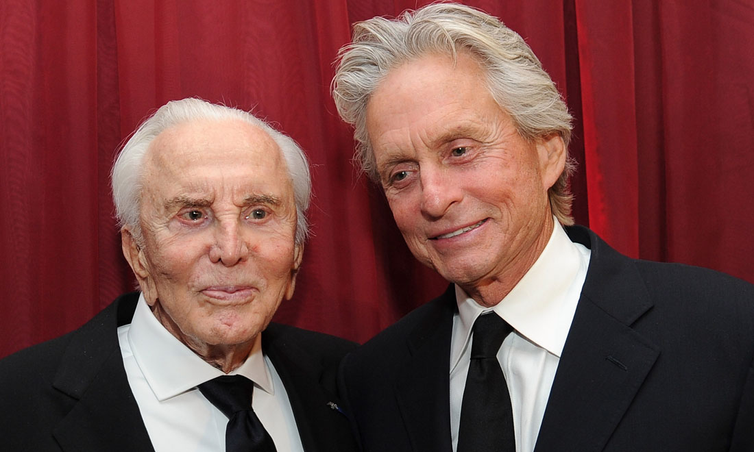 Kirk Douglas, compie 100 anni lo Spartacus icona di Hollywood – Foto Kirk Douglas, compie 100 anni lo Spartacus icona di Hollywood – Foto
