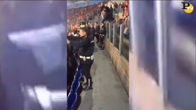 L’esultanza del Vigile Urbano (romanista) al derby | video