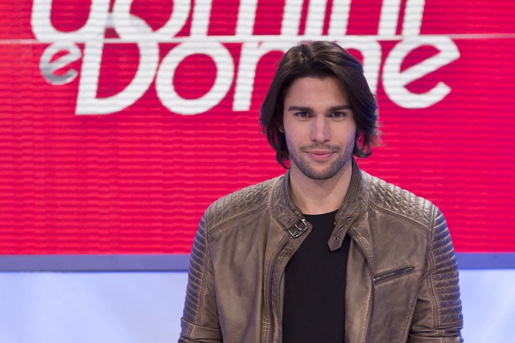 Uomini e Donne: Manuel Vallicella si ritira dal programma? Uomini e Donne: Manuel Vallicella si ritira dal programma?
