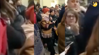 Arisa canta al funerale delle vittime dell’Hotel Rigopiano | video