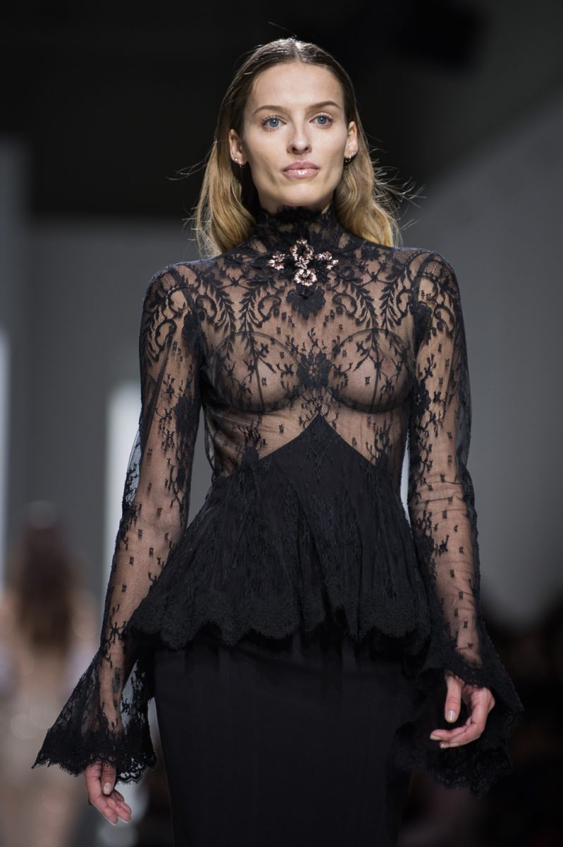 Le modelle dell’alta moda di Parigi – Parte 2 Le modelle dell’alta moda di Parigi – Parte 2