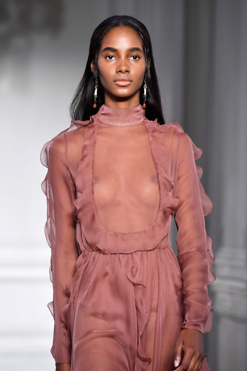 Le modelle dell’alta moda di Parigi – Parte 2 Le modelle dell’alta moda di Parigi – Parte 2