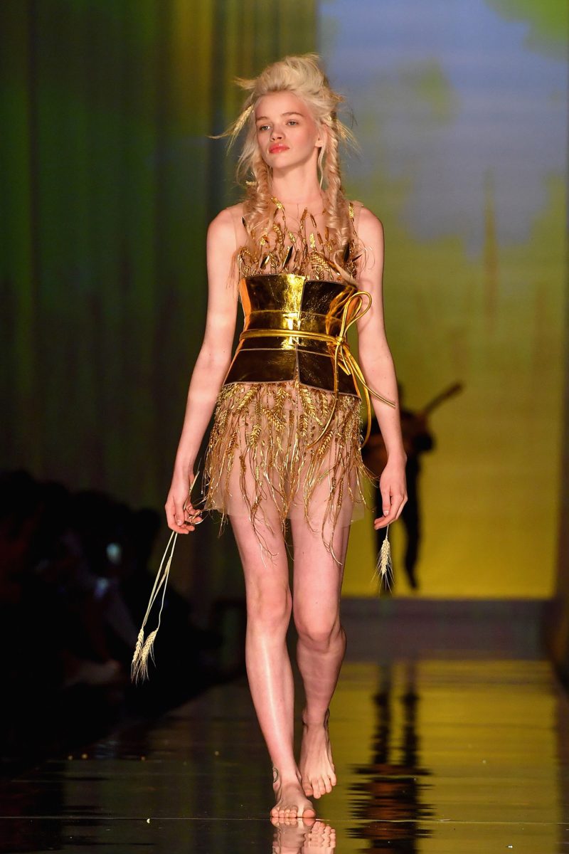 Le modelle dell’alta moda di Parigi – Parte 2 Le modelle dell’alta moda di Parigi – Parte 2