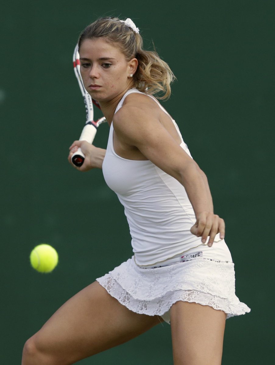 Una racchetta (o uno spot) per Camila