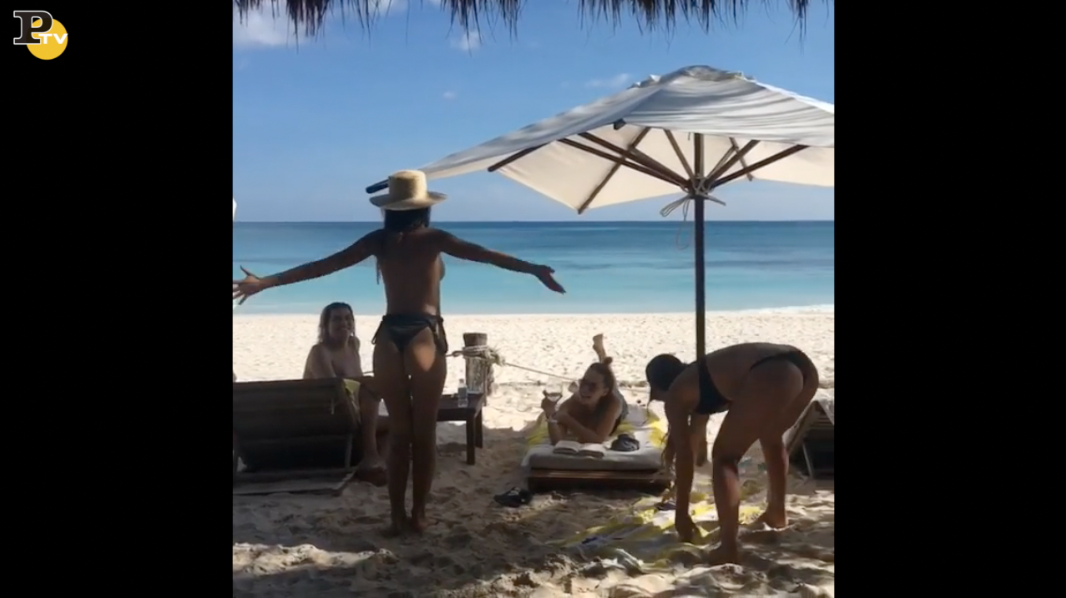 Emily Ratajkowski: da volto Instagram a top model per Vogue Emily Ratajkowski: da volto Instagram a top model per Vogue