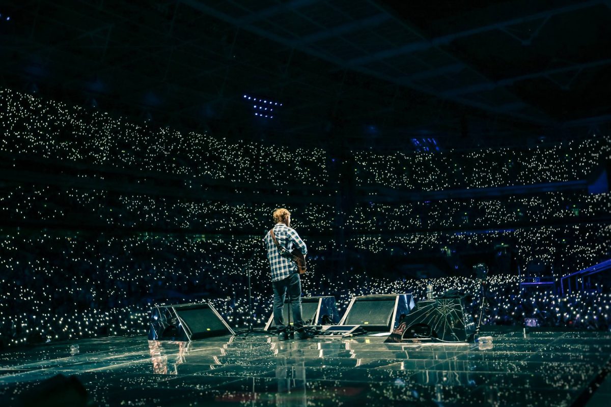 Galleria foto 'Ed Sheeran: il video di “Castles on the hill”' - foto 3