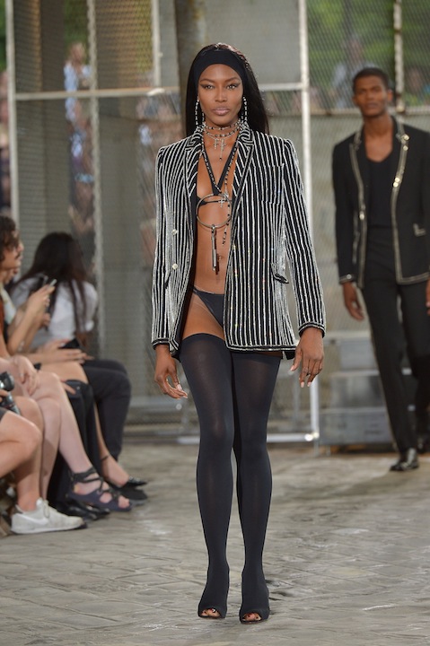 Naomi Campbell in topless a 46 anni Naomi Campbell in topless a 46 anni