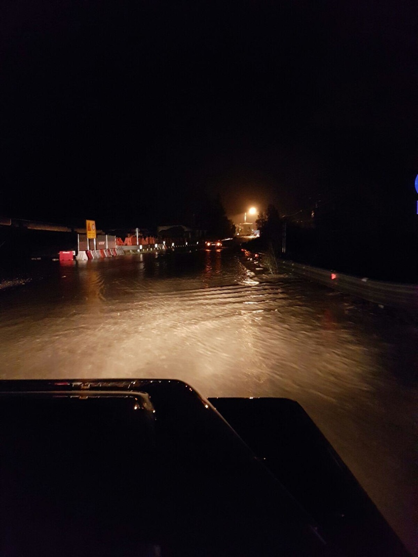 Maltempo in Sicilia e Calabria: alluvioni ed esondazioni – LE FOTO Maltempo in Sicilia e Calabria: alluvioni ed esondazioni – LE FOTO