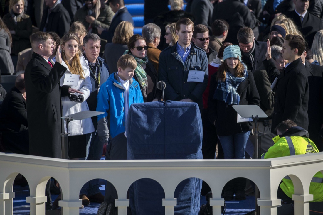Donald Trump, la cerimonia di insediamento alla Casa Bianca – FOTO e VIDEO