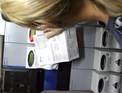 Elettricità: come funzionano i rimborsi in caso di interruzione del servizio