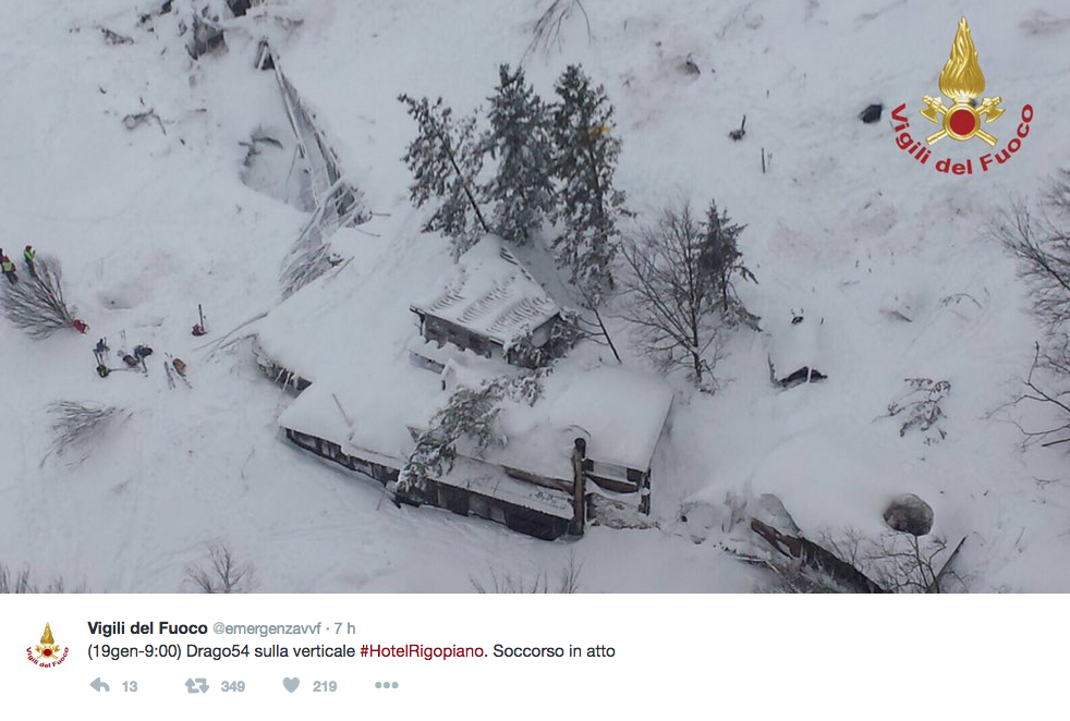 Terremoto in Centro Italia: gli appelli corrono sui social Terremoto in Centro Italia: gli appelli corrono sui social