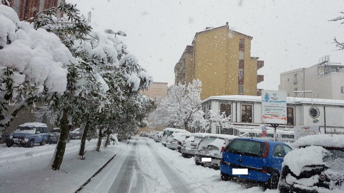 Prosegue il maltempo in Italia, con neve, freddo e forte vento – Foto e Video Prosegue il maltempo in Italia, con neve, freddo e forte vento – Foto e Video