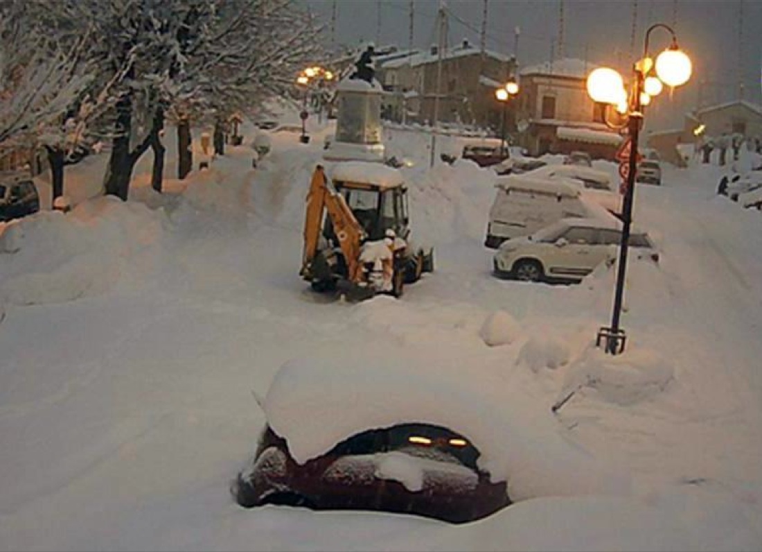 Prosegue il maltempo in Italia, con neve, freddo e forte vento – Foto e Video Prosegue il maltempo in Italia, con neve, freddo e forte vento – Foto e Video