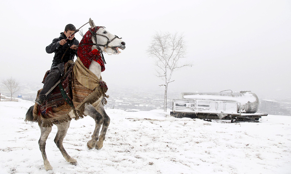 L’inverno in Afghanistan: foto di vita quotidiana L’inverno in Afghanistan: foto di vita quotidiana
