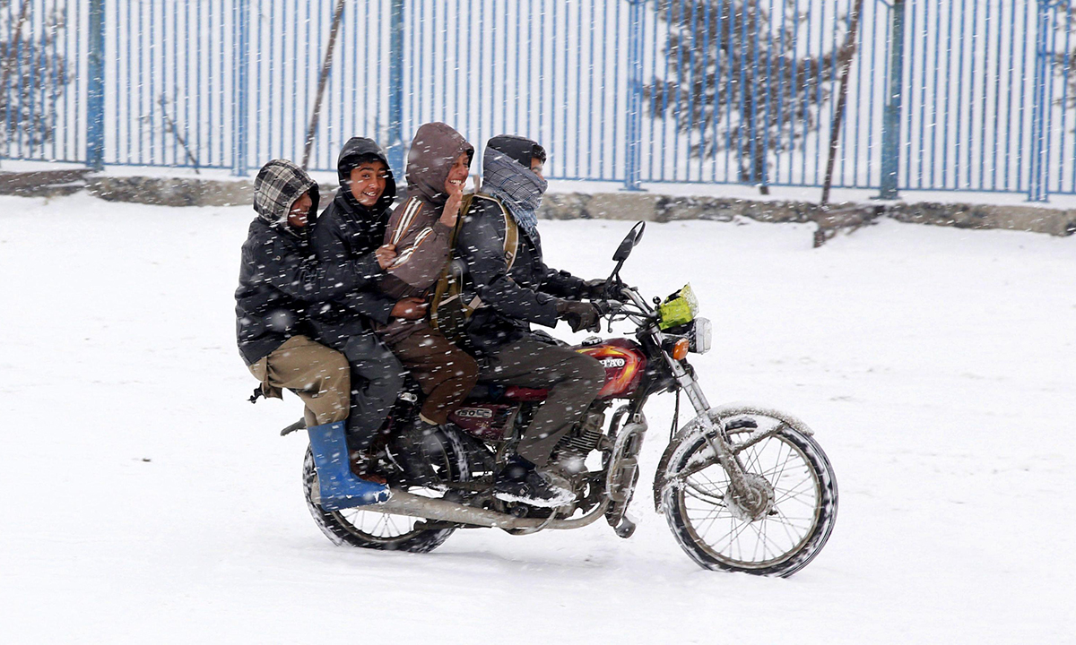 L’inverno in Afghanistan: foto di vita quotidiana L’inverno in Afghanistan: foto di vita quotidiana