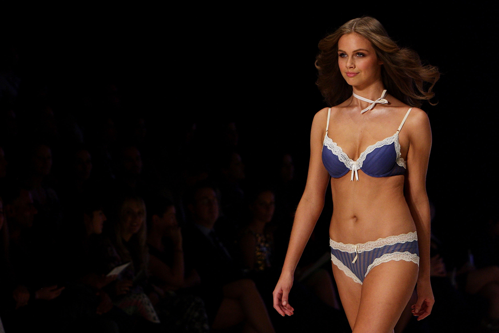 Blue Monday? Blue lingerie! Blue Monday? Blue lingerie!