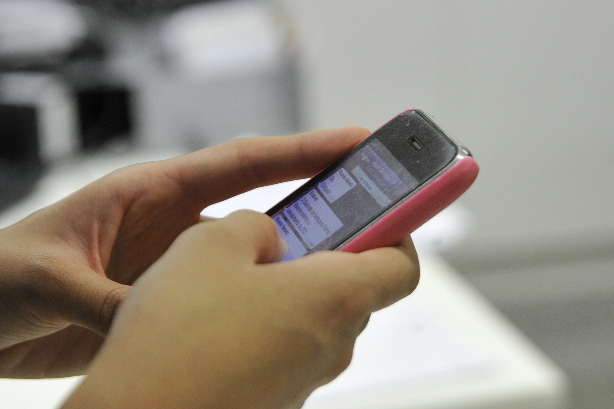 Pericolo WhatsApp: così leggono i nostri messaggi
