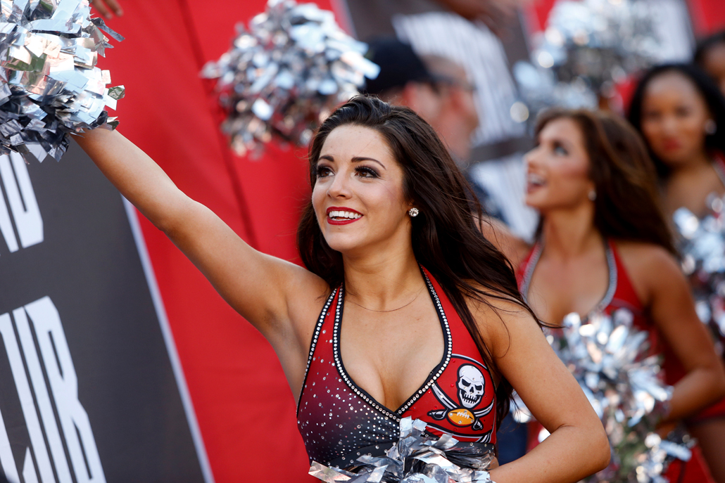 Le cheerleader del football americano Le cheerleader del football americano