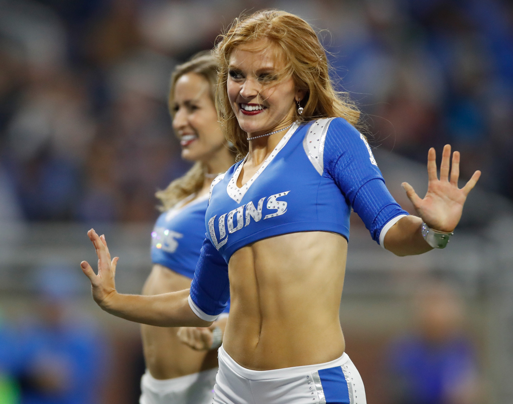 Le cheerleader del football americano Le cheerleader del football americano