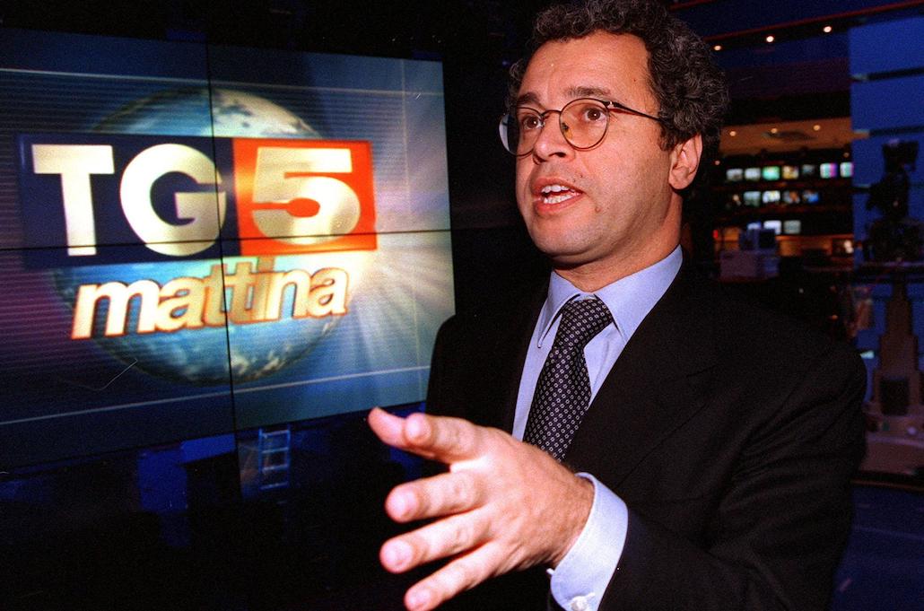 Auguri Tg5: il telegiornale della rete ammiraglia Mediaset compie 25 anni Auguri Tg5: il telegiornale della rete ammiraglia Mediaset compie 25 anni