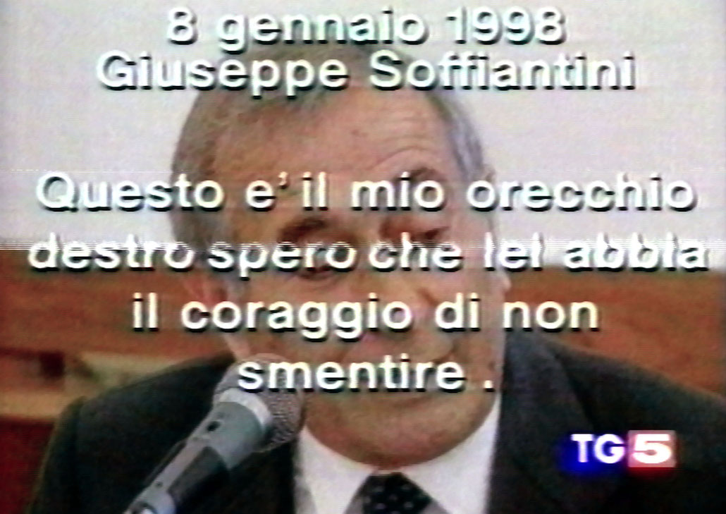 Auguri Tg5: il telegiornale della rete ammiraglia Mediaset compie 25 anni Auguri Tg5: il telegiornale della rete ammiraglia Mediaset compie 25 anni