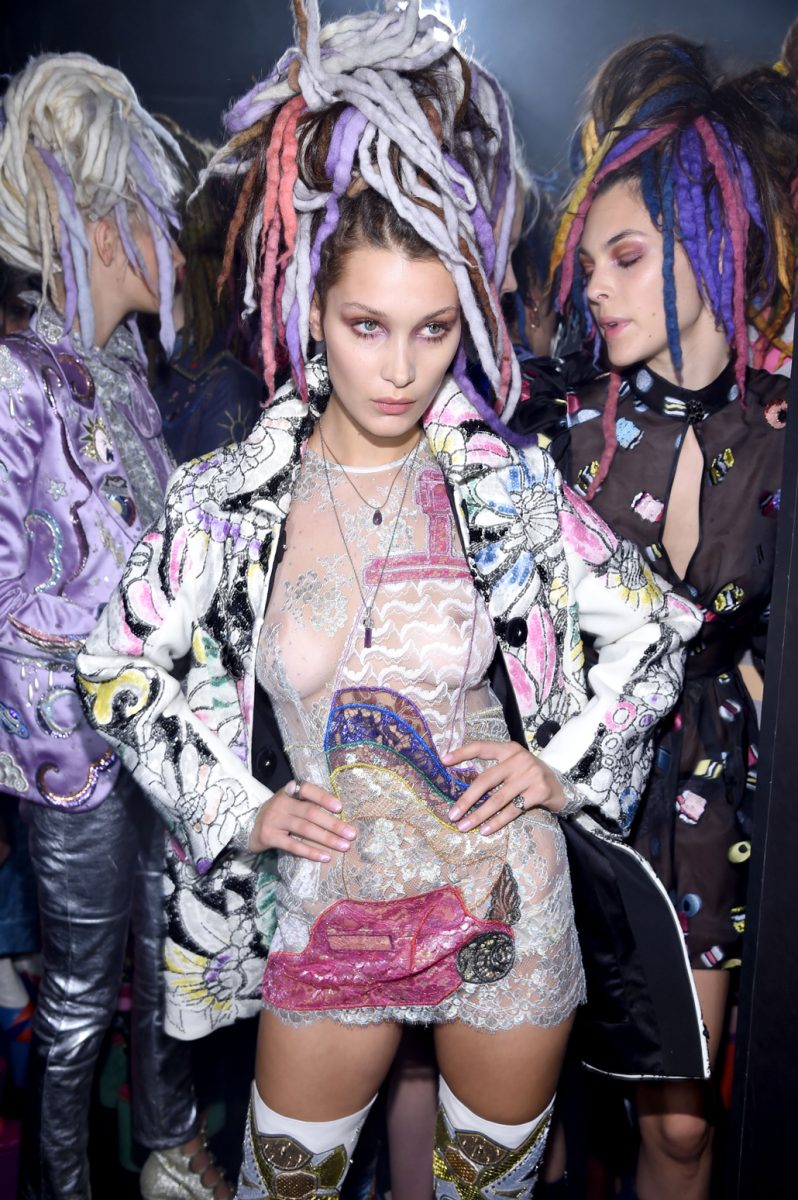 Bella Hadid, una donna da consolare Bella Hadid, una donna da consolare