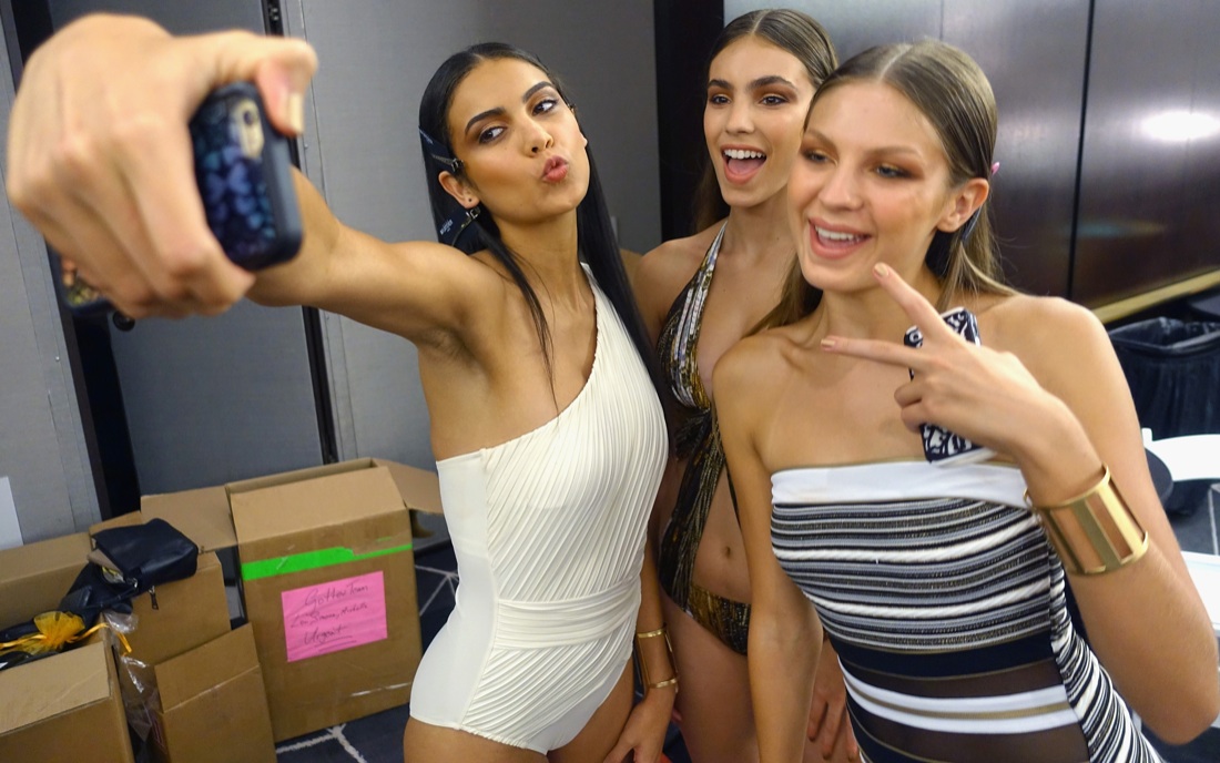 Fenomenologia dei selfie taker: eccone un’altra Fenomenologia dei selfie taker: eccone un’altra