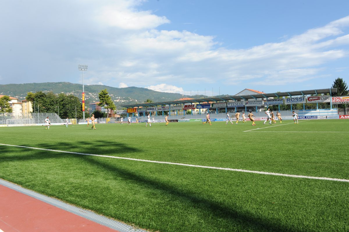 Entella, dalla B un’idea contro la fuga dagli stadi: biglietto a costo variabile