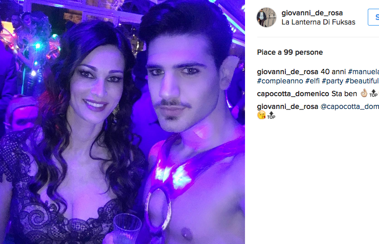 Manuela Arcuri, la festa di compleanno è social