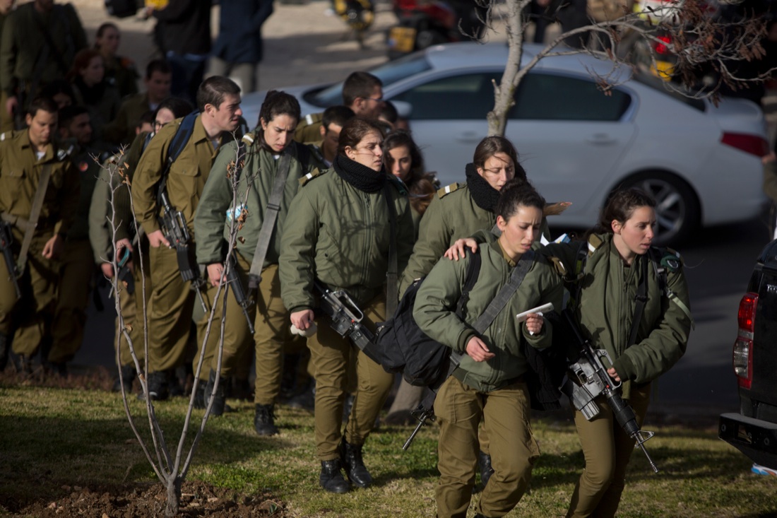 Gerusalemme, Isis dietro l’attacco ai soldati israeliani Gerusalemme, Isis dietro l’attacco ai soldati israeliani