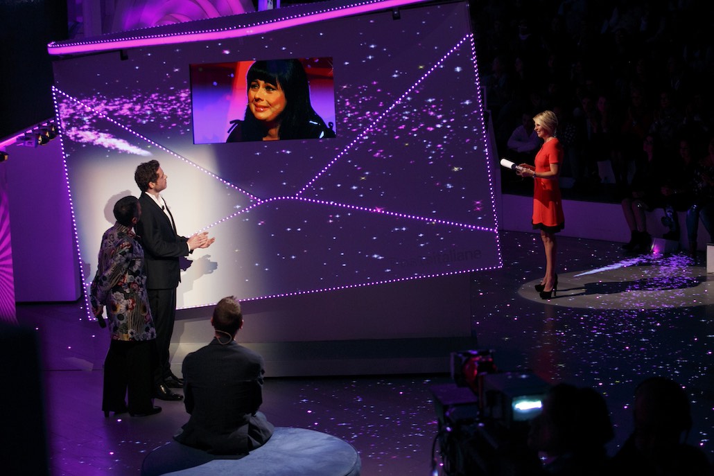 C’è posta per te: al via la ventesima edizione, Richard Madden primo ospite C’è posta per te: al via la ventesima edizione, Richard Madden primo ospite